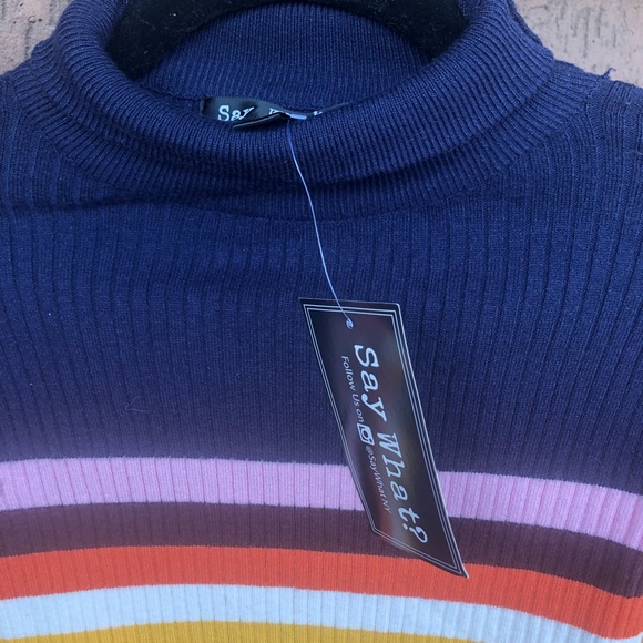 🏷NWT Cropped Navy Striped Turtleneck Sweater - Picture 3 of 4